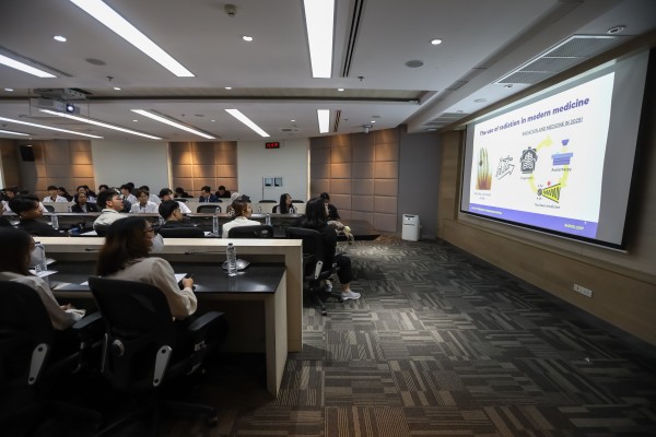 Envisioning a World Free from Nuclear Weapons